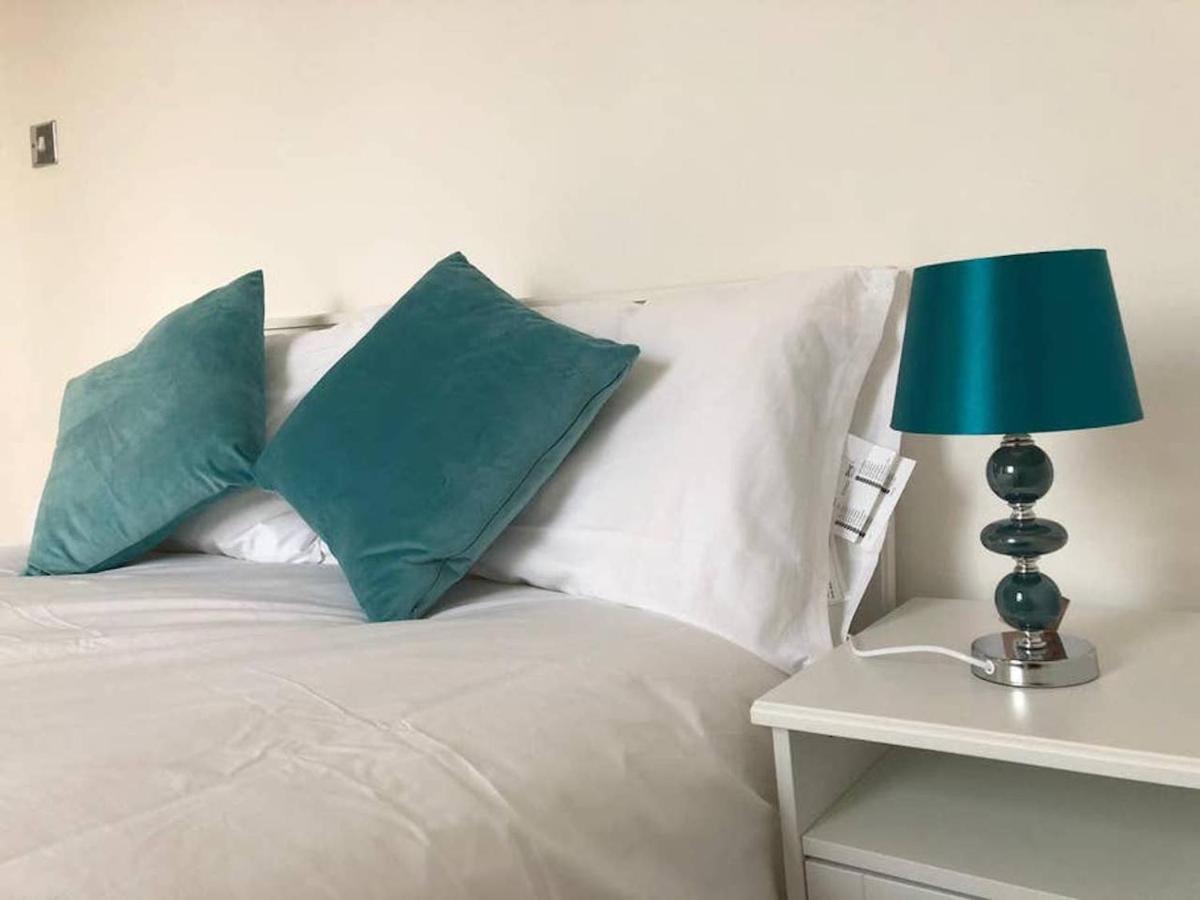 Eurostar Budget Rooms - Next To Kings Cross & Eurostar Train Station London Bagian luar foto