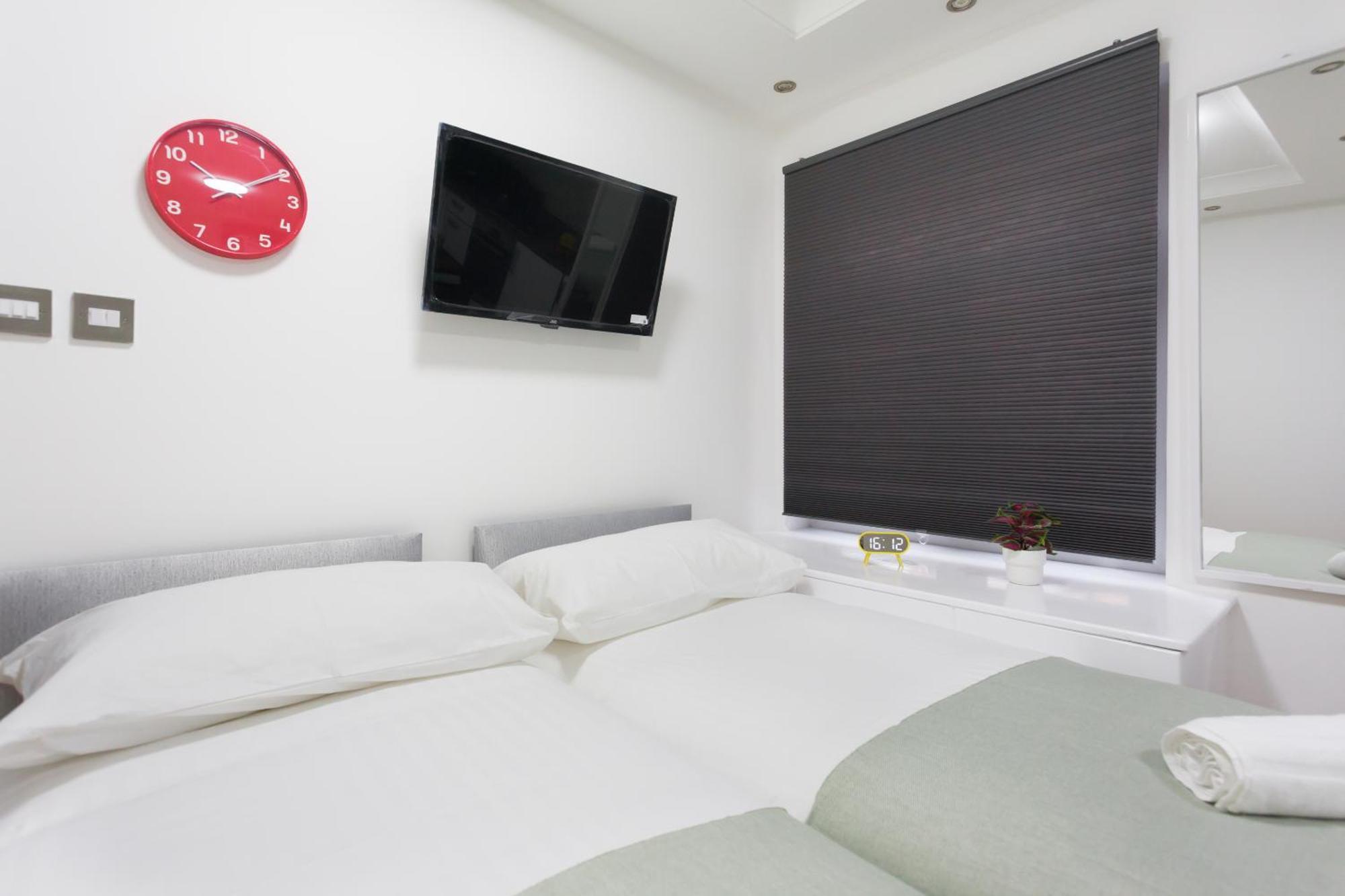Eurostar Budget Rooms - Next To Kings Cross & Eurostar Train Station London Bagian luar foto