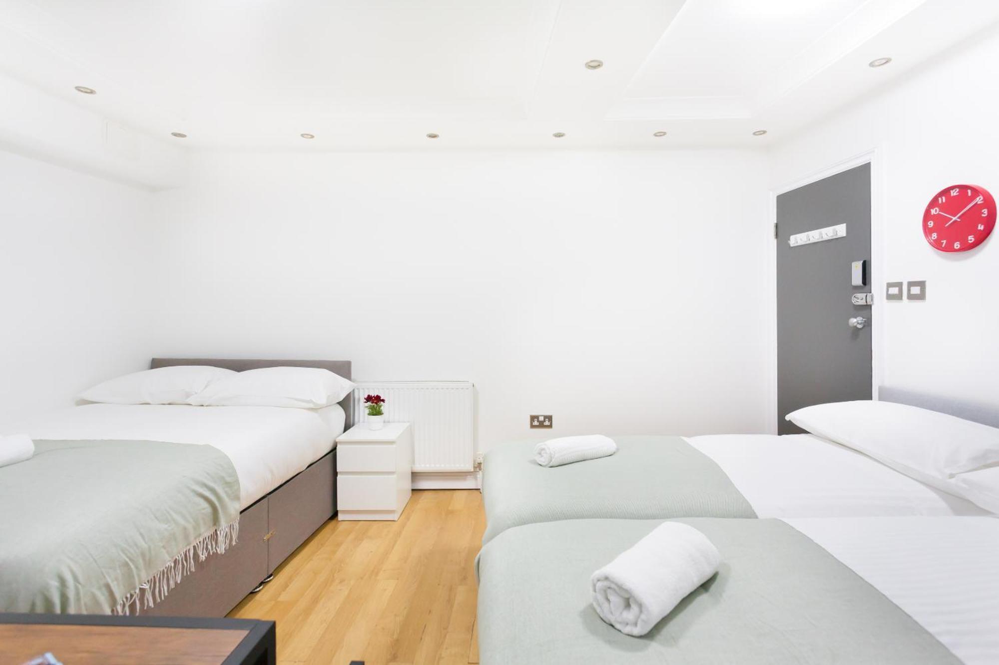 Eurostar Budget Rooms - Next To Kings Cross & Eurostar Train Station London Bagian luar foto