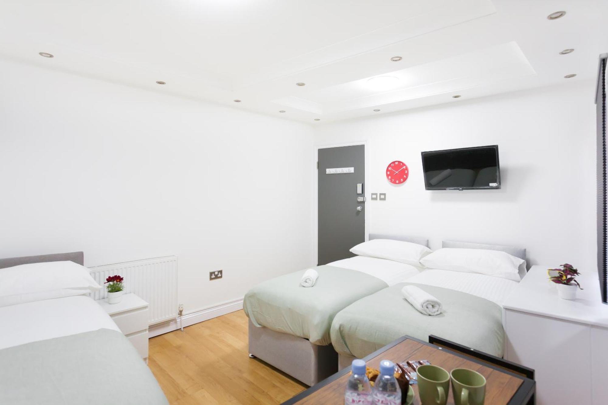 Eurostar Budget Rooms - Next To Kings Cross & Eurostar Train Station London Bagian luar foto